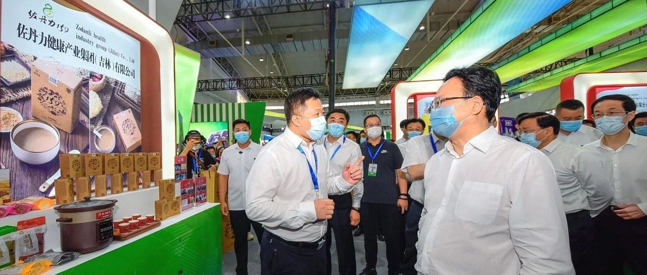 吉林省委书记景俊海,省长韩俊,省政协主席江泽林等领导参观“佐丹力159”在